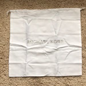 Michael Kors Dust Cover